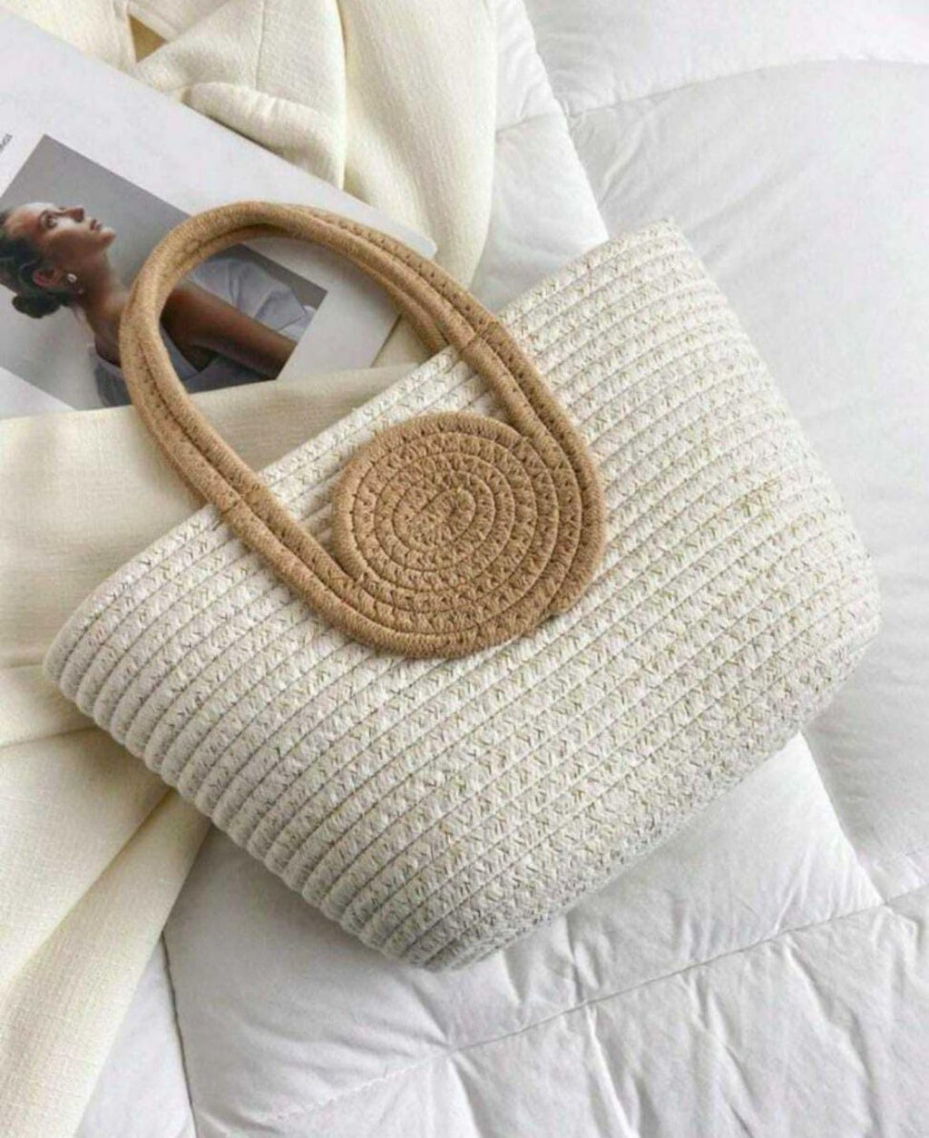 Handmade Crochet Tote Bag with Circular Handle, 25 cm x 15 cm (IVORY BEIGE)