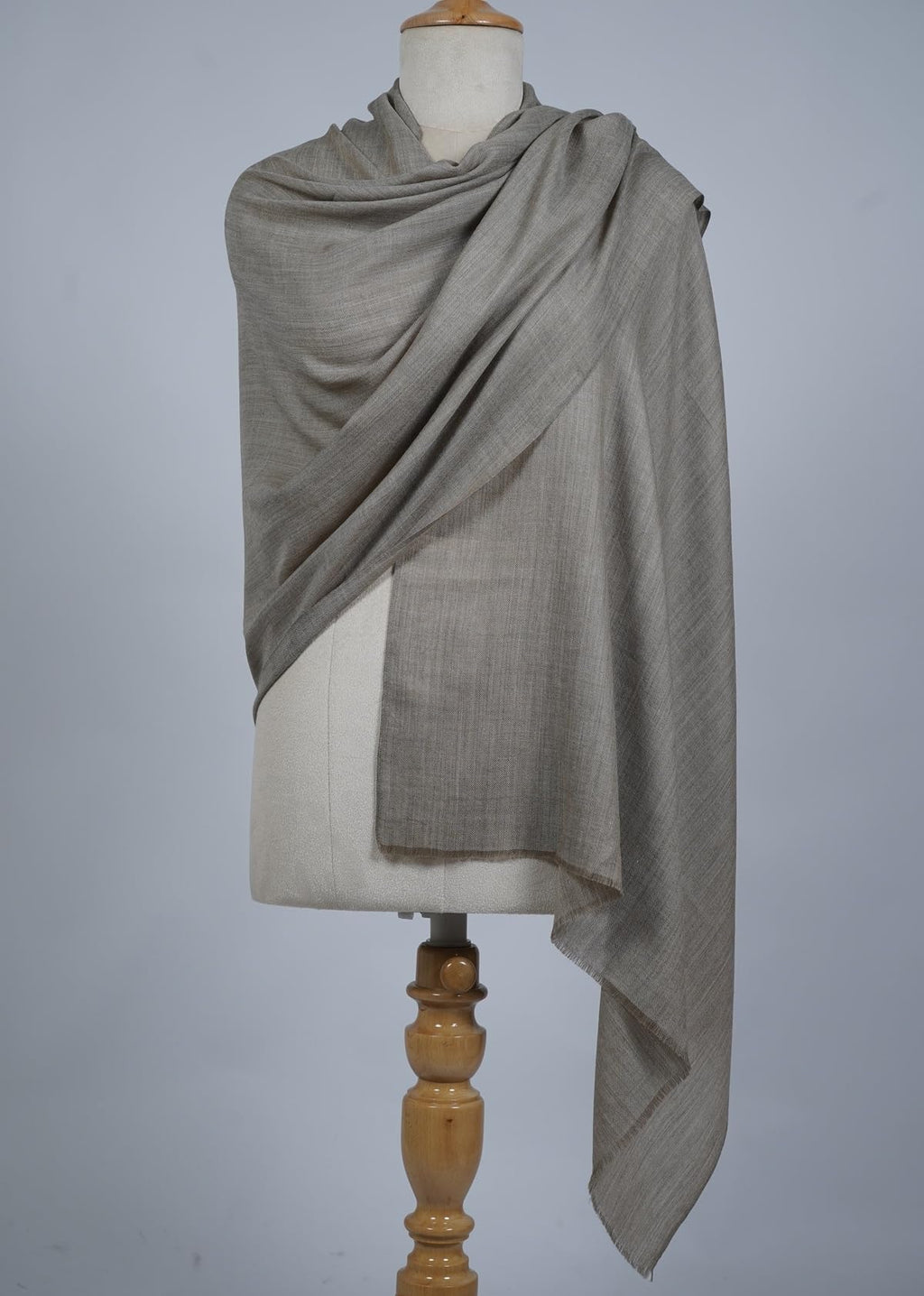 VIC Cashmere Pashmina Plain Stole – Soft Solid Color Wrap | 70x200 cm | Luxury Lightweight Scarf | Product Code: VIC-CPP-06 (Beige)