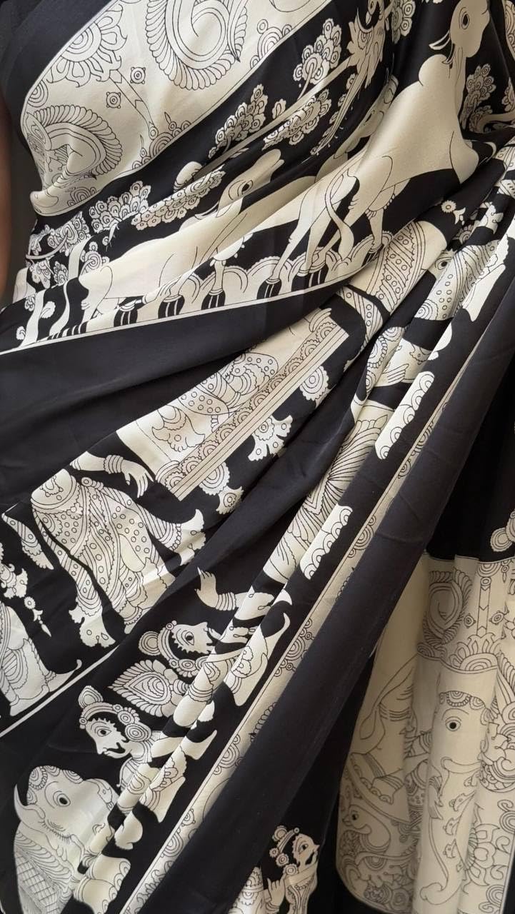 BRAHMAKHODAL Crepe Silk Saree Beautiful Ajrakh Kalamkari Print Design With Blouse Piece (Black1)