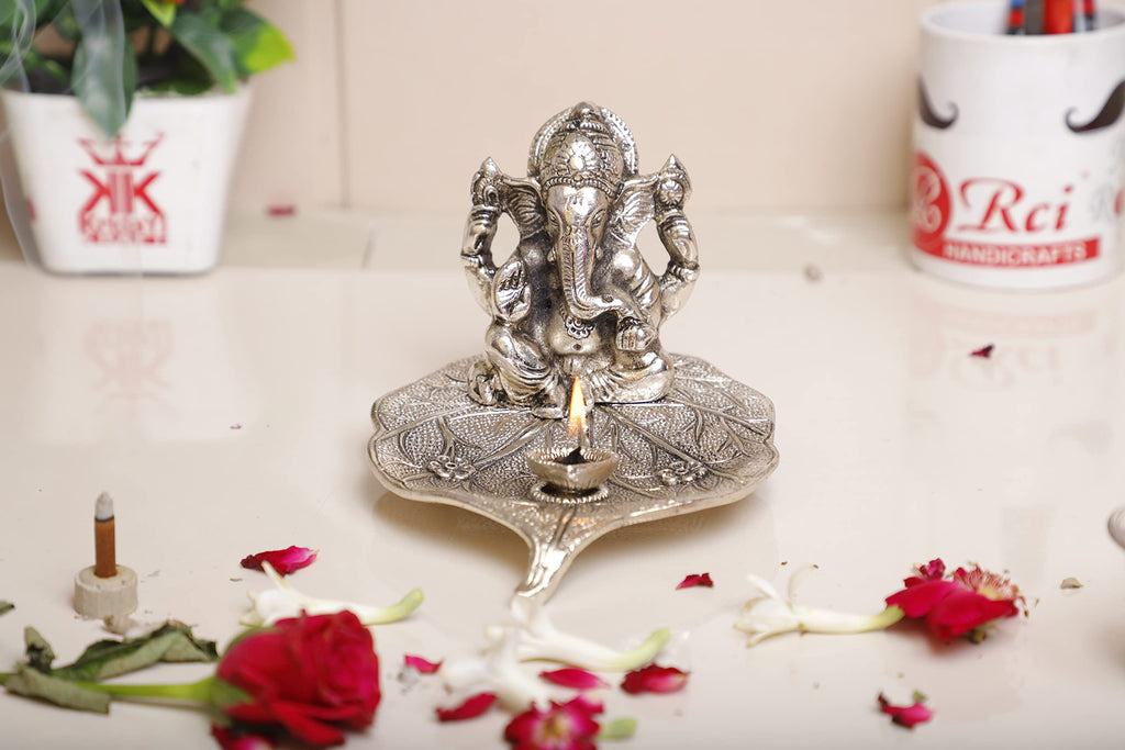 KridayKraft Metal Ganesh Silver Polish Leaf for Home Decor and Gift Purpose-(12 x12 x 8 cm)