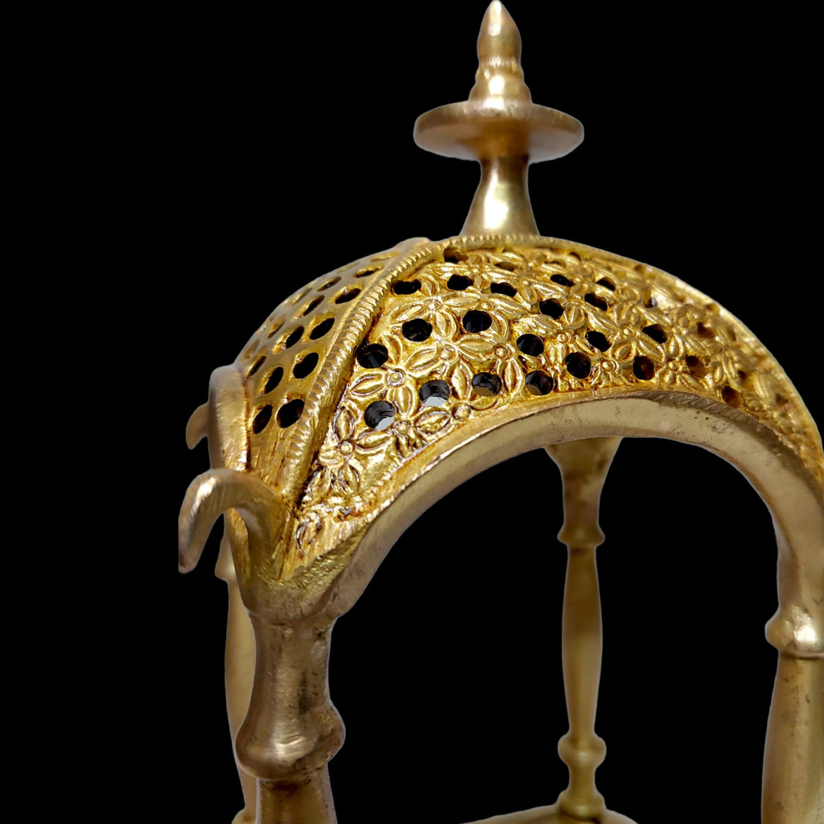AARGKRAFT Brass Temple Pooja Mandir for Living Room Pooja Decoration Religious Home Decor - 6.5 Inches