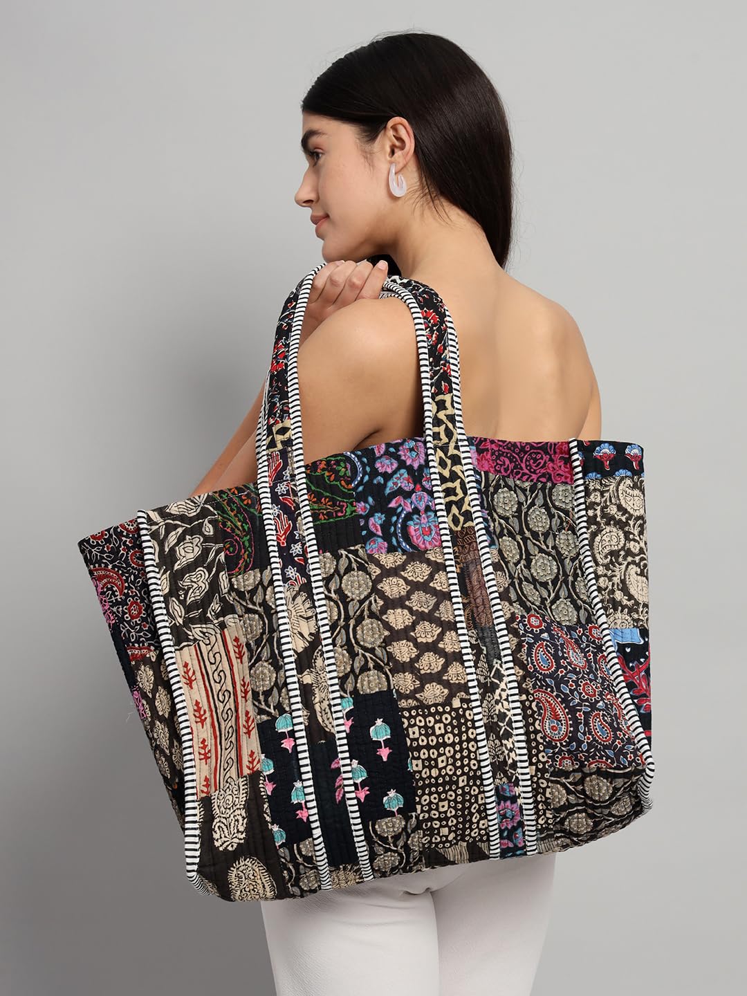 Ravaiyaa - Attitude is everything Patchwork Quilted Tote Bag Women Reversible Shoulder Bag Cotton Carry Bag Multipurpose Tote Bags (Black)