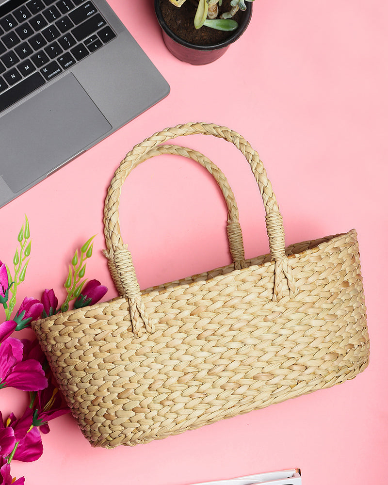 Handwoven Seagrass Gift Hamper Basket for Stylish Home Storage and Decorative Gifting