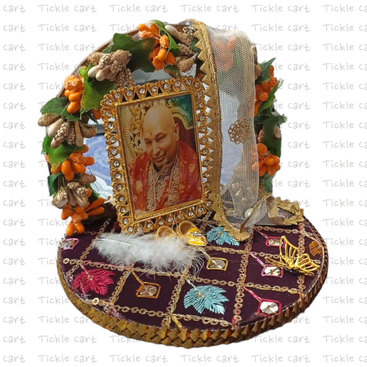 Tickle Cart Jai GURU JI | Guruji Darbar Includes Guruji Swaroop, Charan Paduka and Gold Plated Butterfly on mat | Imported Wood | Premium Fabric | Color : Multicolor