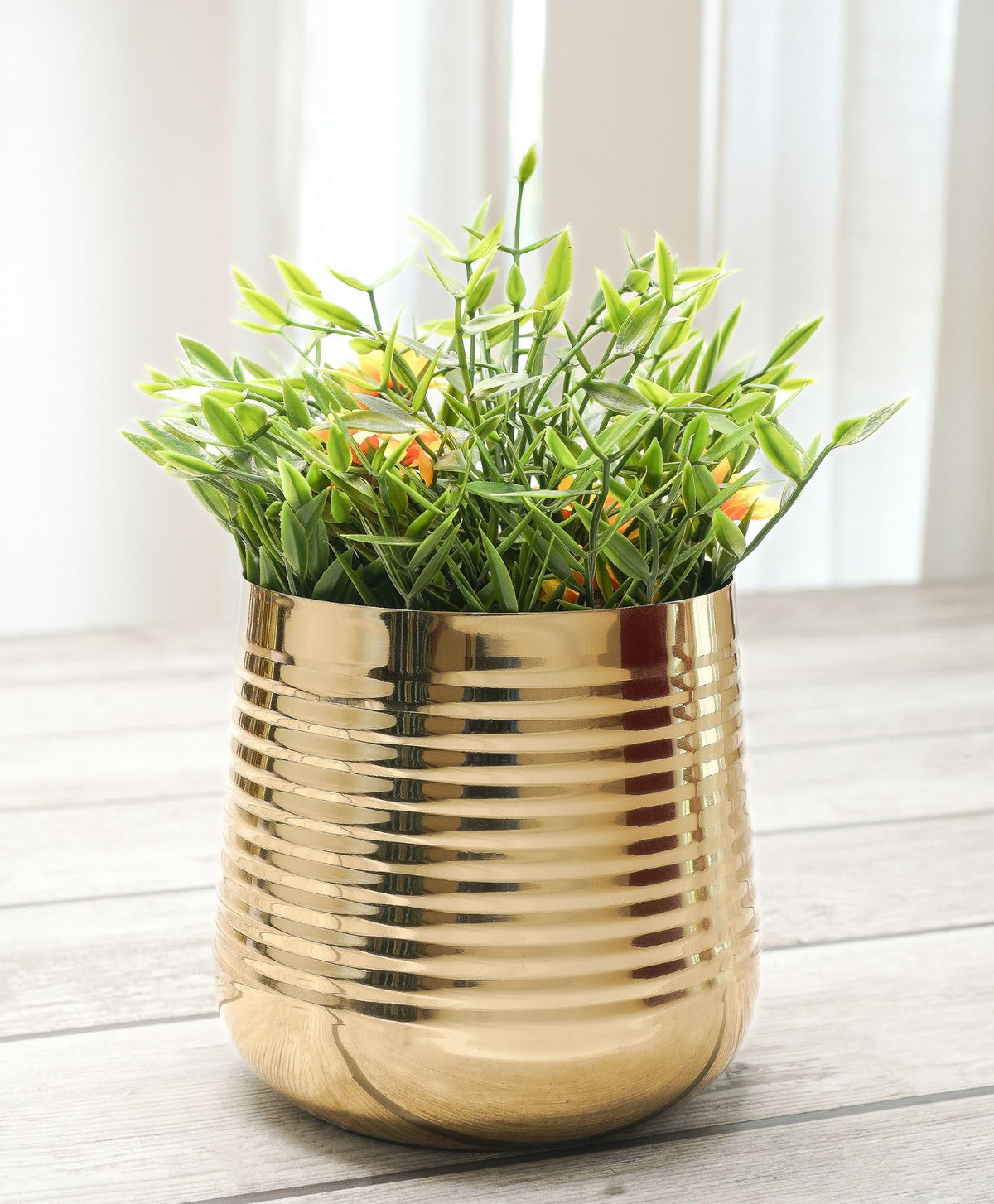 BEHOMA Metal Ribbed Design Planter for Home, Golden
