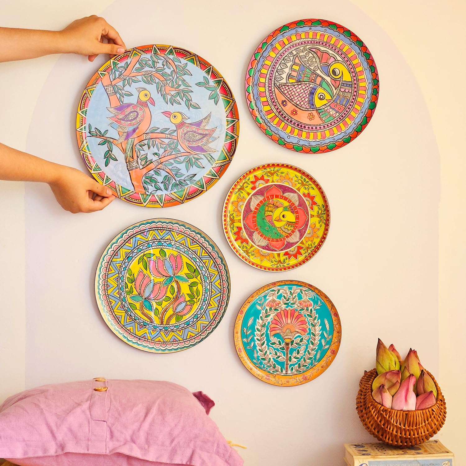 Madhubani Wall Plates Set of 5 | 12"+10"+8" Metal Wall Sculpture | Traditional Mithila Art for Living Room, Bedroom & Pooja Room | Ethnic Indian Wall Décor | Diwali Housewarming Gift kafalo