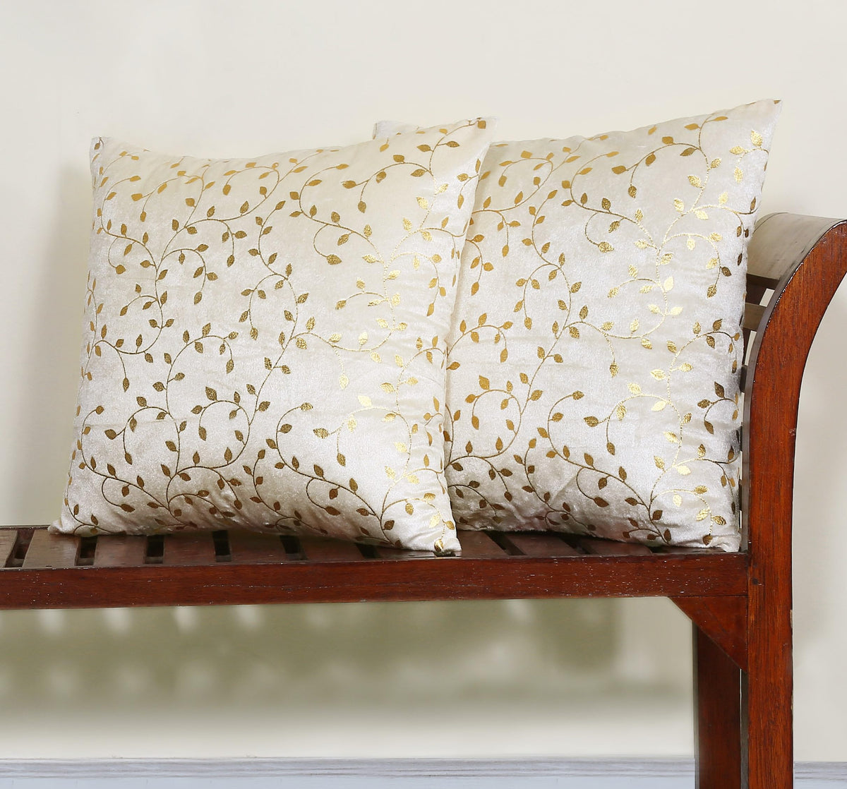 RD TREND Velvet Cushion Covers, 40 x 40 cm/16 x 16 inches, Pack of 2,250 TC, Side Zipper (Cream)