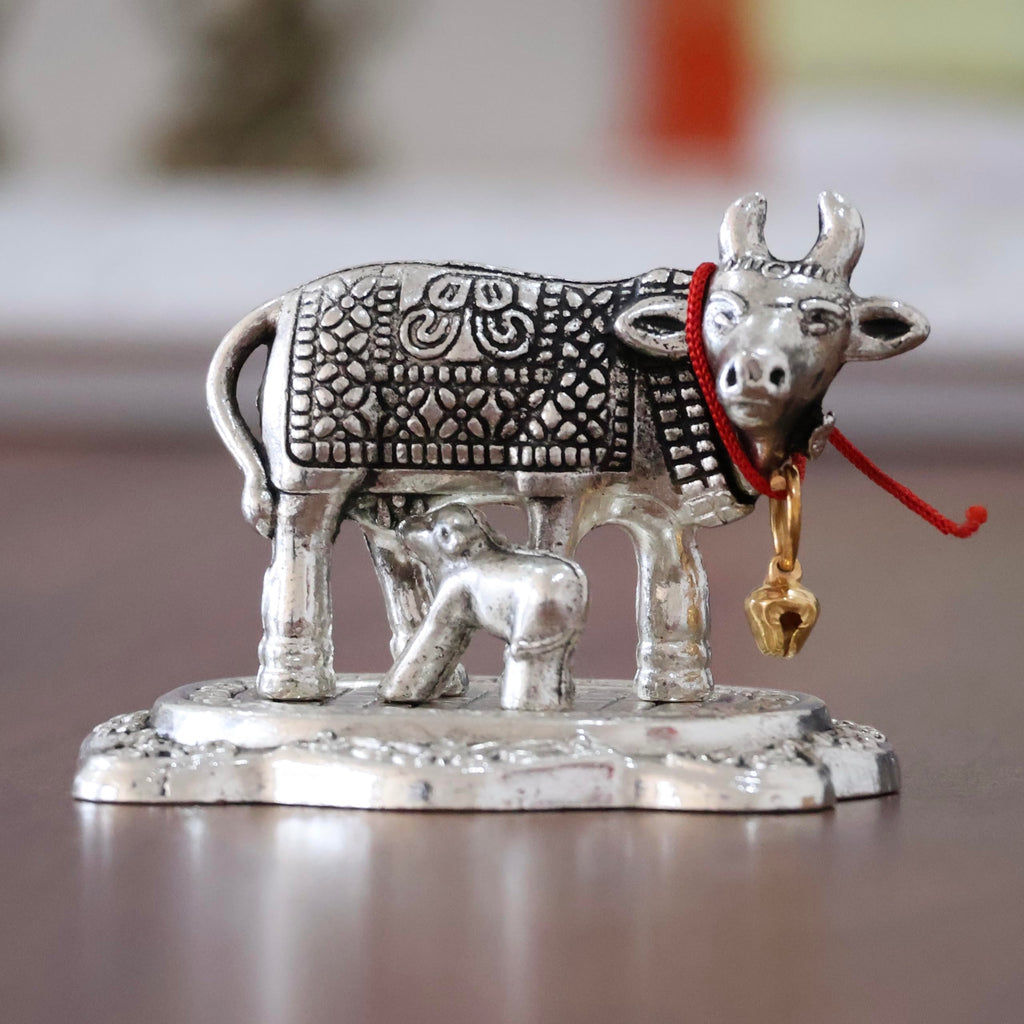 KridayKraft Kamdhenu Cow with Calf Metal Rajasthani Handicrafts Decorative Showpiece for Gifting Anniversary Valentine's Day (Silver)