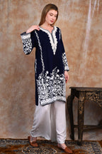 PASHMINA PARADISE Kashmiri Woolen Phiran | Traditional Kashmiri Motifs | Paisleys, Floral Vines & Ornamental Borders | Phiran for Women-Free Size (Midnight Blue with Ivory Embroidery)