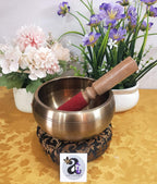 Artvarko Singing Bowl Brass Deep Sound Plain Traditional Tibetan Bowl with Cushion and Mallet for Stress Relaxation Meditation Healing 6 Inches