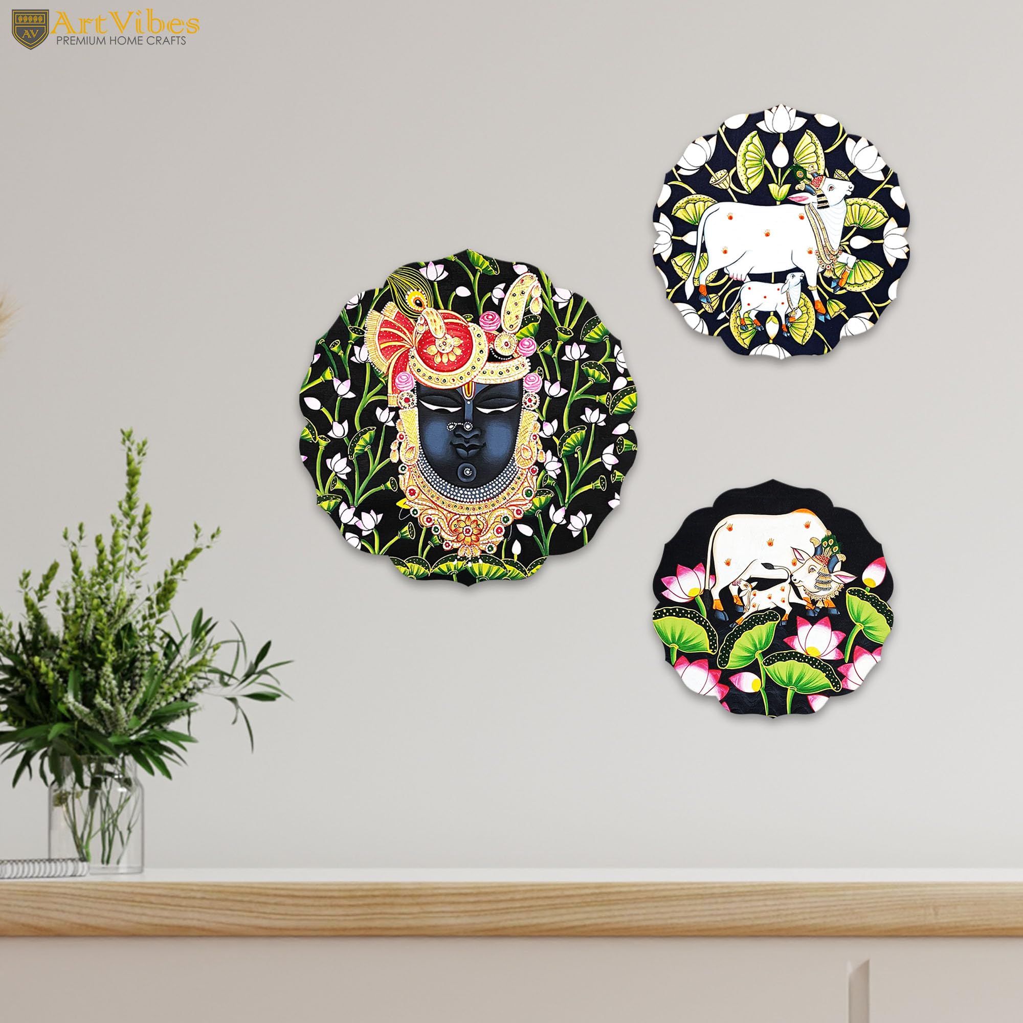 Artvibes Shrinath Ji & Sacred Cow Pichwai Art Round Shape MDF Wooden Wall Decor Items | Living Room | Handcrafted Art | Wall Illustrations | Art Prints | Aesthetic Wall Art | Gift (WH_8810N), Set of 3