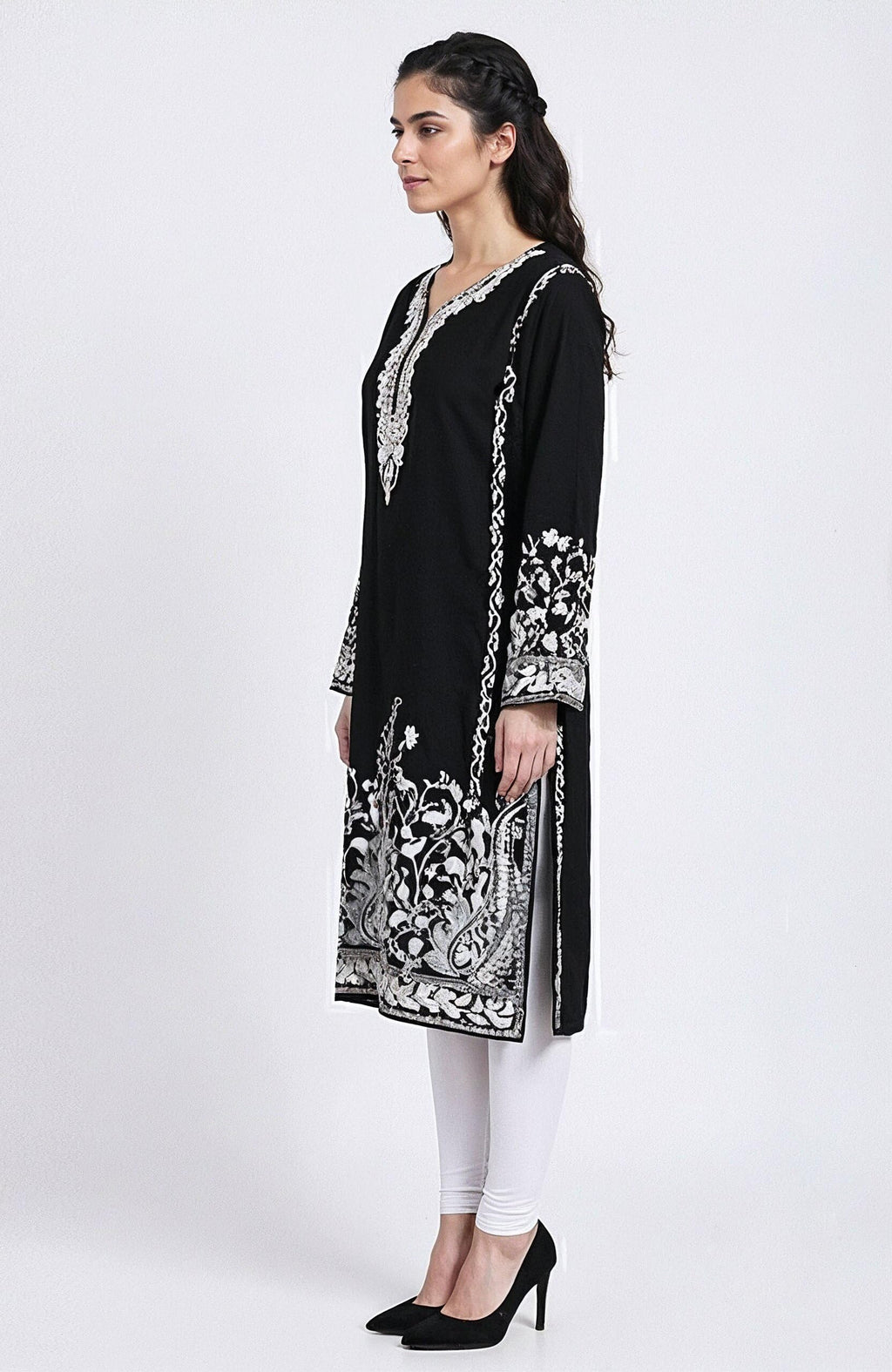 PASHMINA PARADISE Kashmiri Woolen Phiran | Traditional Kashmiri Motifs | Paisleys, Floral Vines & Ornamental Borders | Phiran for Women-Free Size | Deep Maroon (Black)