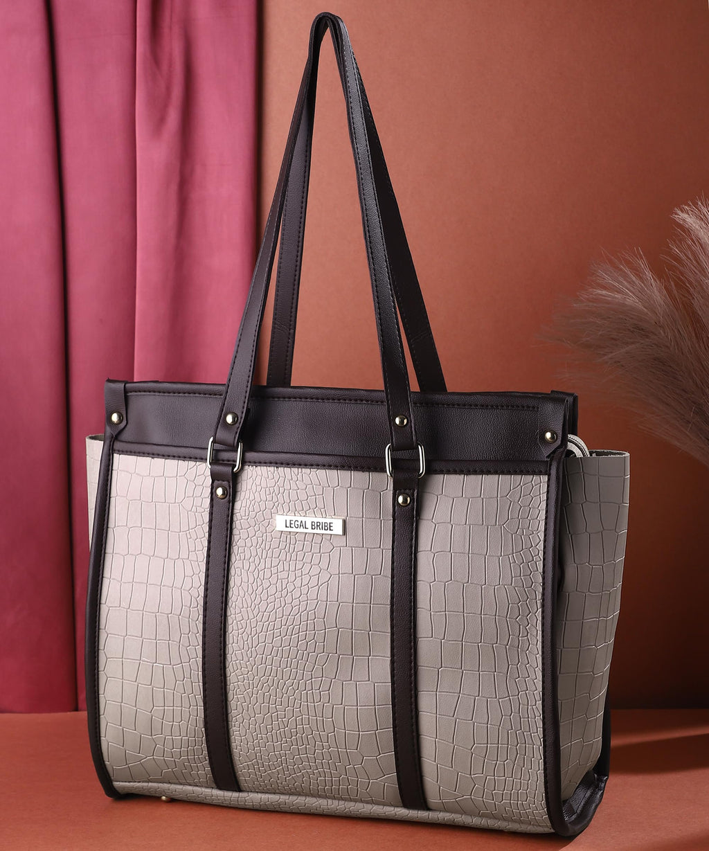LEGAL BRIBE Stunning Tote Bag (Off white)