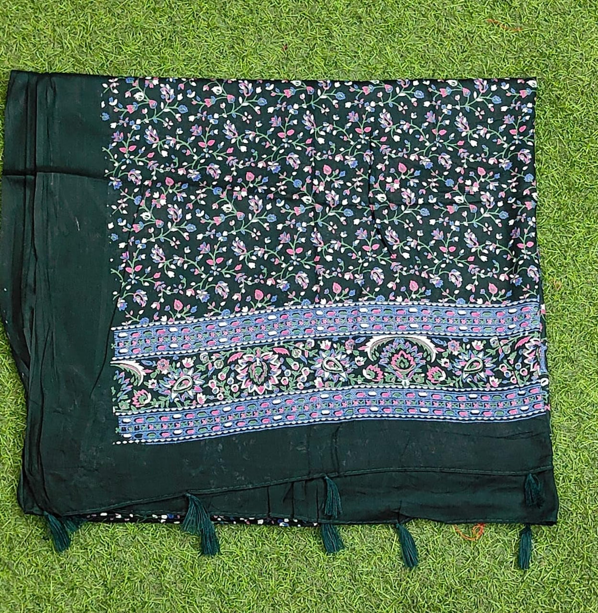 JAHAN TEXTILE kai Floral Printed Scarf for Women | Soft Lightweight Dupatta/Stole with Tassels | Elegant Ethnic & Casual Wear Wrap | Stylish Designer Shawl for All Seasons (Dark Green)
