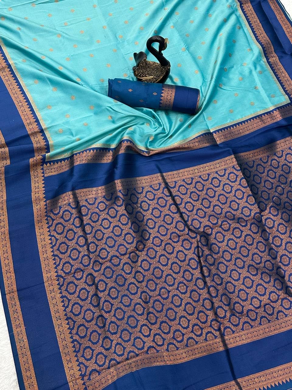 SATIKA VASTRAM Women's Banarasi Soft Silk Saree Zari Weaving Gold Zari Work Rich Border And Pallu With Blouse Piece (SkyBlue)