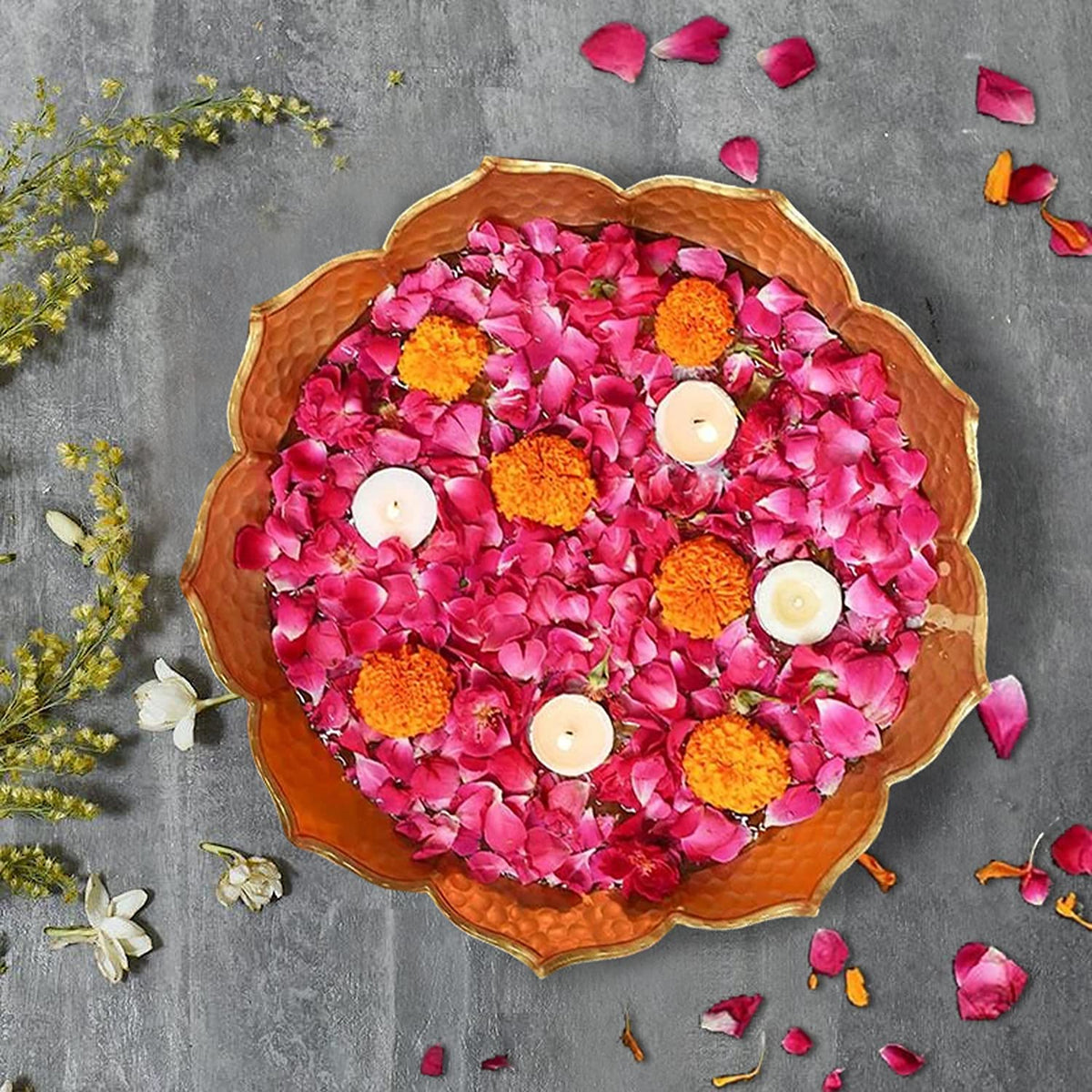 The Purple Tree Beautiful Handcrafted Lotus Urli Bowl for Diwali (Pack of 1, 30 cm) Decorative Bowl for Floating Flowers and Tea Light Candles Home, Tr