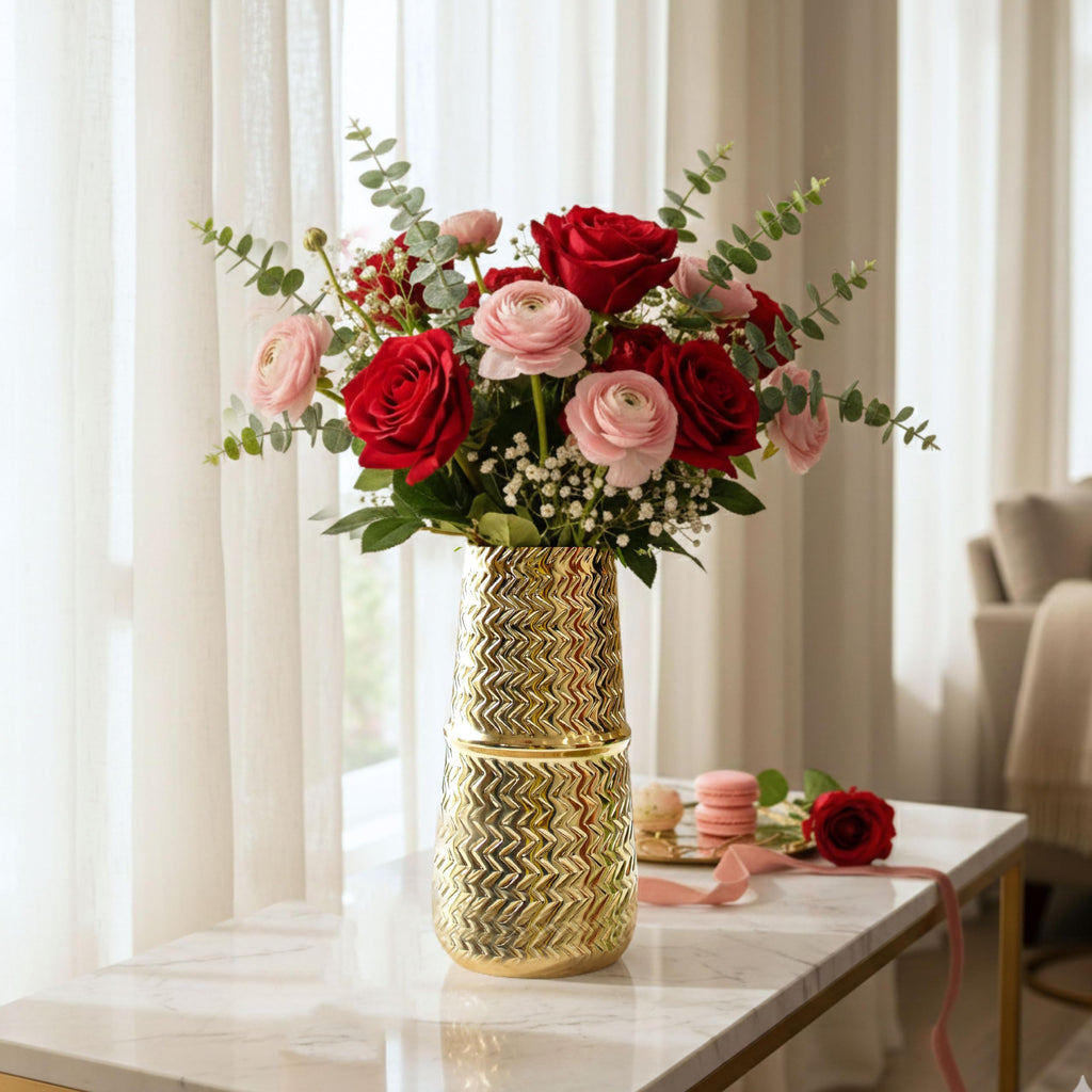 BEHOMA Arrow Engrave Metal Cylindrical Vase for, Golden - 1Pc