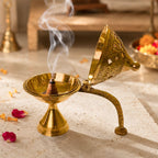 DSH CRAFTING YOUR CURIOSITY Dsh Home Purifying Brass Dhuna Loban Burner Dhooni Dhoop Dani Dhuni Brass Table Dhoop Dani Incense Burner for Loban. (X-Small)
