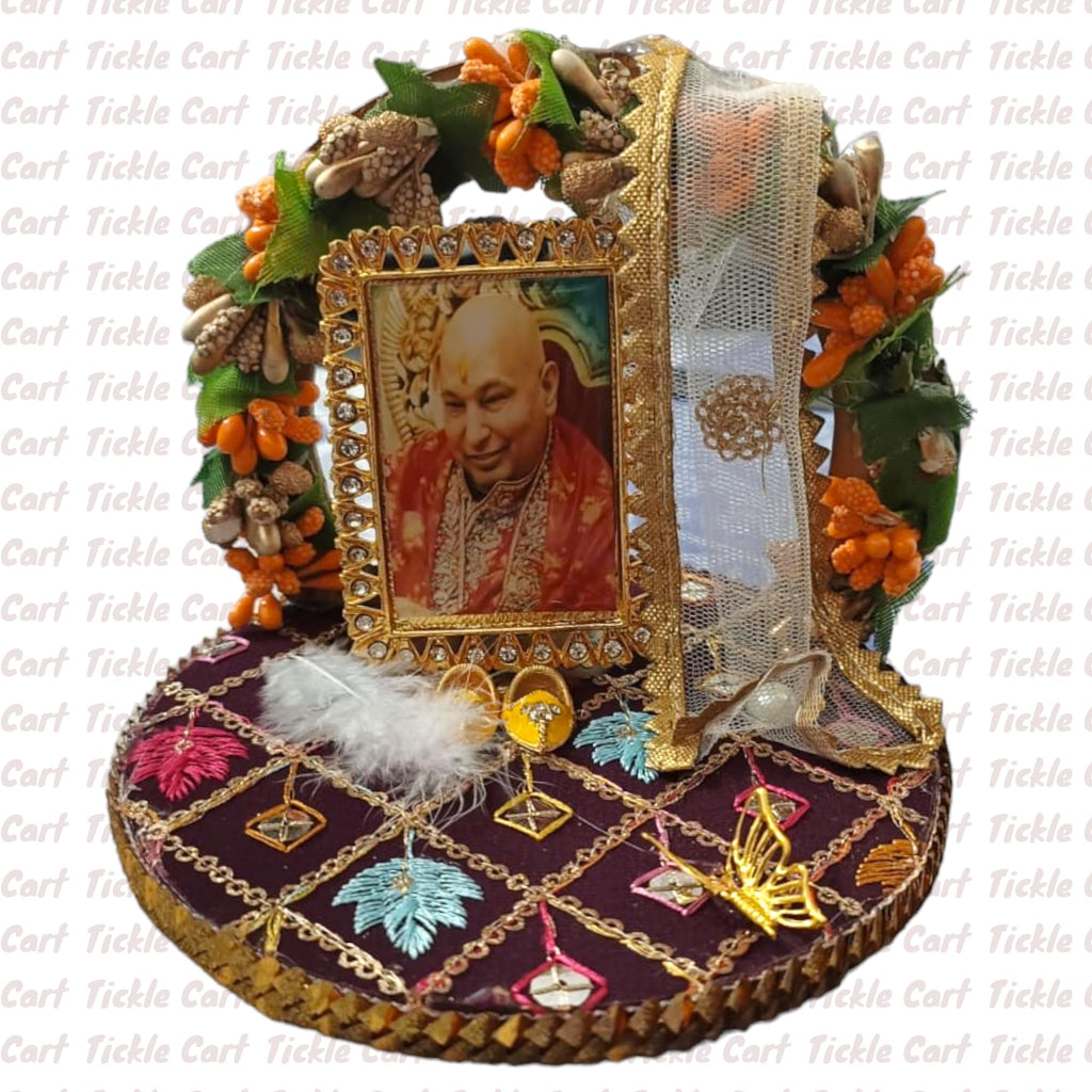 Tickle Cart Jai GURU JI | Guruji Darbar Includes Guruji Swaroop, Charan Paduka and Gold Plated Butterfly on mat | Imported Wood | Premium Fabric | Color : Multicolor