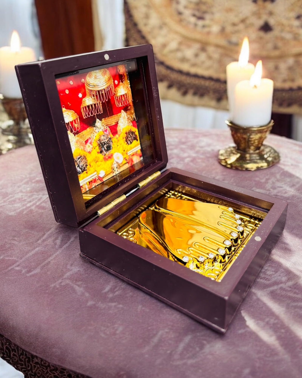 WARMINGO DE Vaishno MATA Pocket Temple Charna Paduka Pindi Swaroop Vaishno Devi | Gold Plated Box God Idol Bhagwan | Religious Gift for Mom & Dad | Diwali Gift Item for Parents (Vaishno MATA)