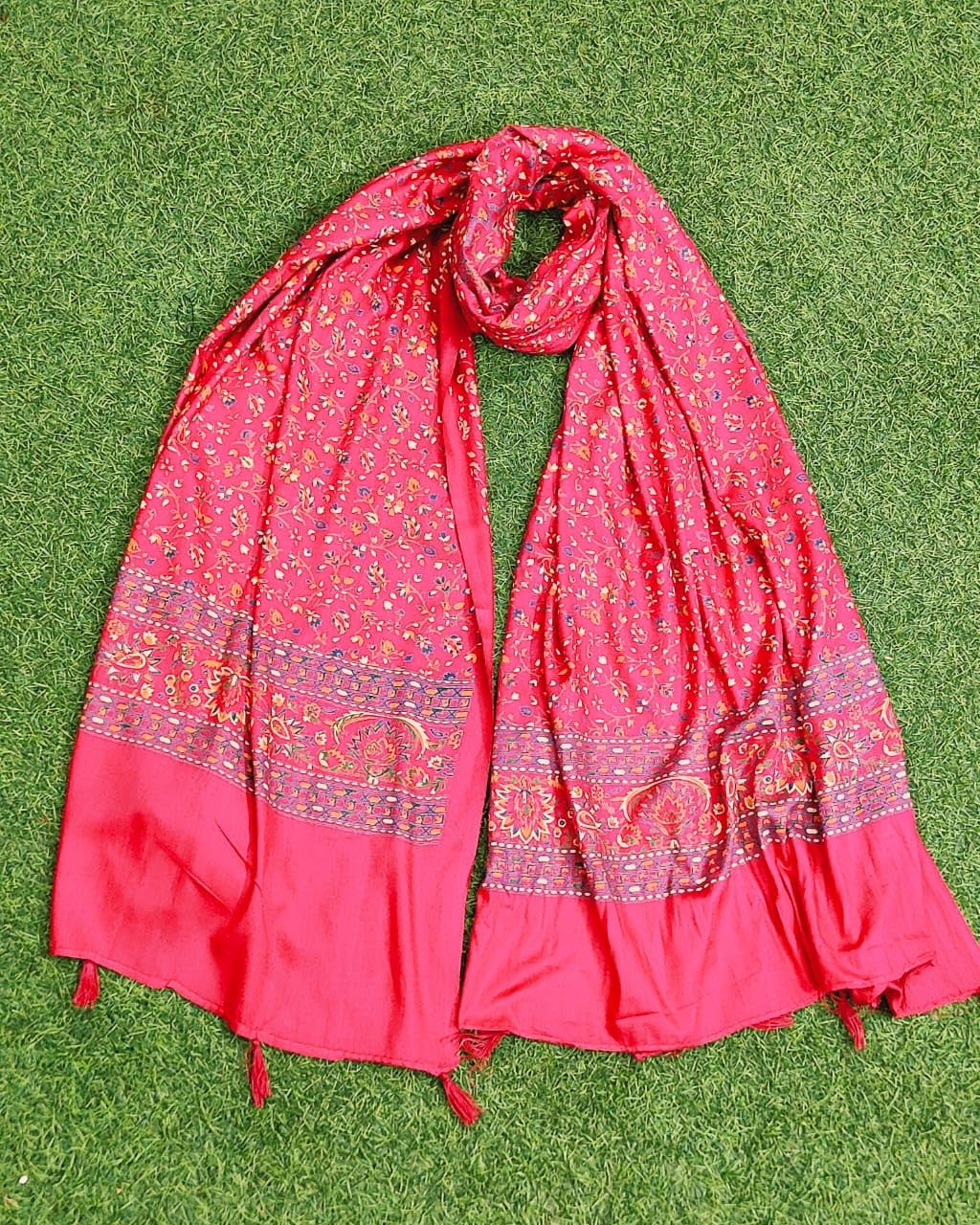 JAHAN TEXTILE white Floral Printed for Women | Soft Lightweight Dupatta/Stole with Tassels | Elegant Ethnic & Casual Wear Wrap | Stylish Designer Shawl for All Seasons (white chader)