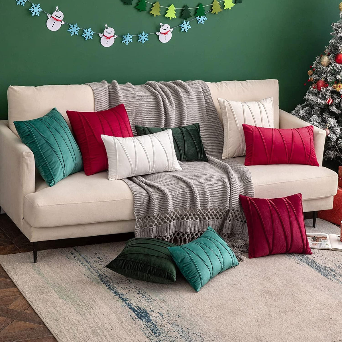 Khooti Velvet Striped Cushion Cover Pack of 1-28 x 28 / 71 x 71 cm | Cream White | Soft Pillow Covers Cushion Case for Sofa Bedroom Livingroom Chair Car, Cushion Cover with Zig Zag Pattern
