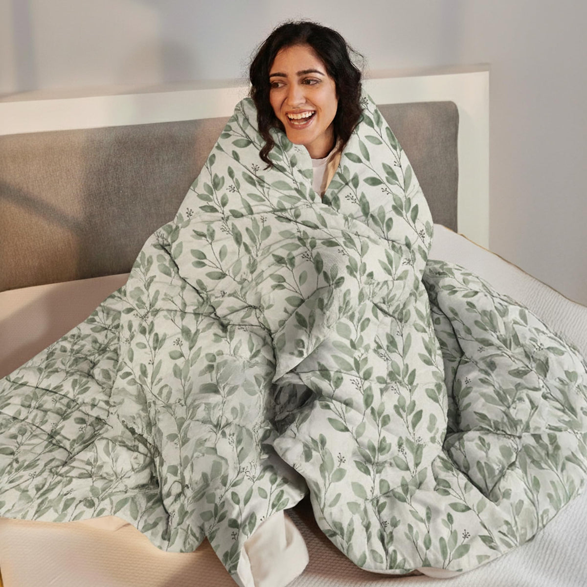 SleepyCat Luxurious All Season Reversible Printed Comforter - 200 TC | Hotel Like Feel with Down Alternative Lightweight Microfiber Fill, Double Size 90x100 Inches (Green Petal) Kafalo