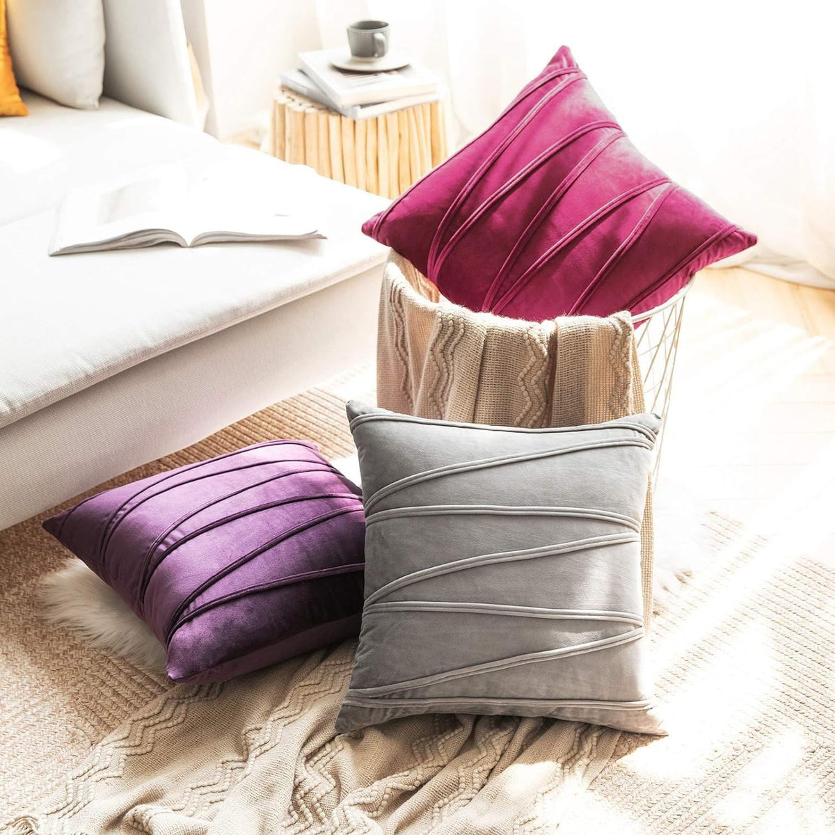 Khooti Velvet Striped Cushion Cover Pack of 1-30 x 30 / 76 x 76 cm | Pink | Soft Pillow Covers Cushion Case for Sofa Bedroom Livingroom Chair Car, Cushion Cover with Zig Zag Pattern