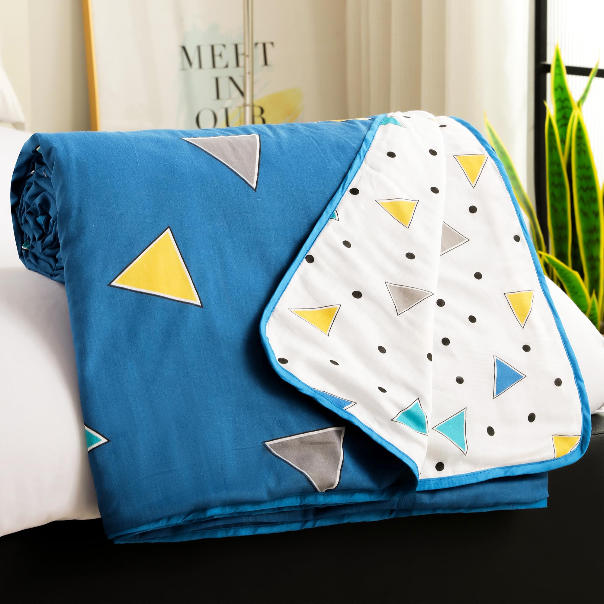 Story@Home Dohar Double Bed Cotton 100% | 150GSM 225 x240 cm Quilt AC Blanket for Summer | AC Comforter Double Bed | Blue & White Geometric Reversible Design Duvet | All-Season Blanket Kafalo