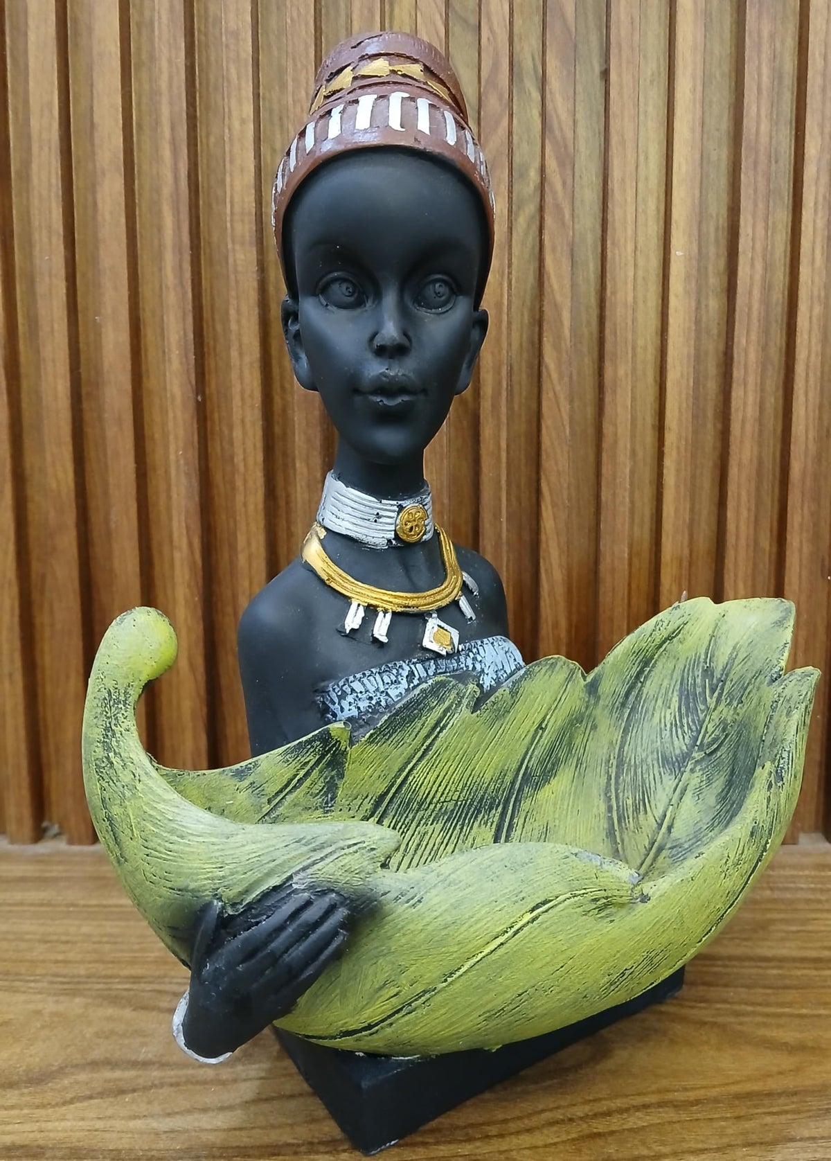 African Tribal Woman Decorative Statue with Bowl, Tribal Lady Leaf Platter Showpiece, Decorative Resin Statue for Home and Office, Traditional Tribal Pattern by Vihaan Traders & Co.