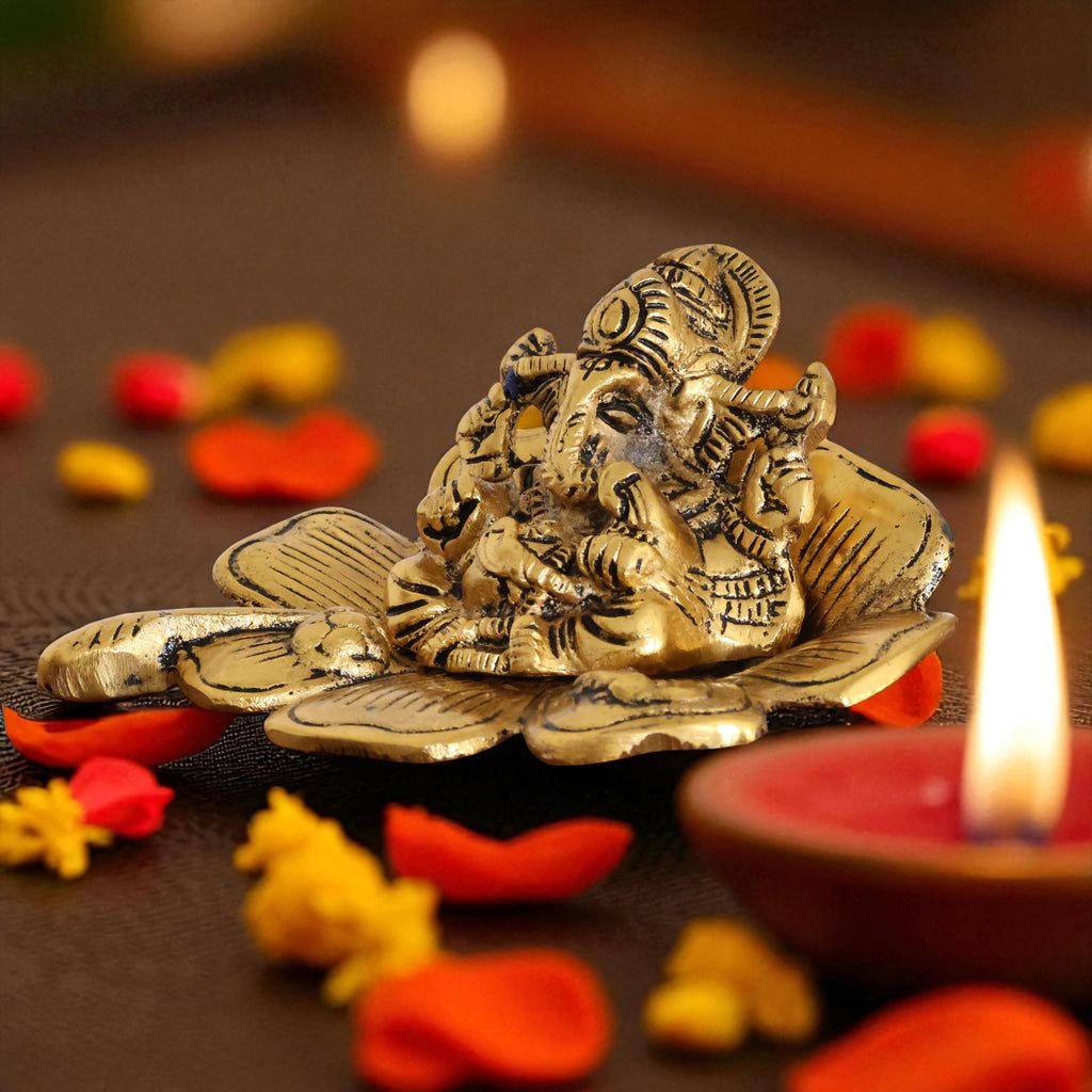 Kridaykraft Metal Ganesh Gold Polish Leaf for Home Decor and Gift Purpose(12 x12 x 8 cm)