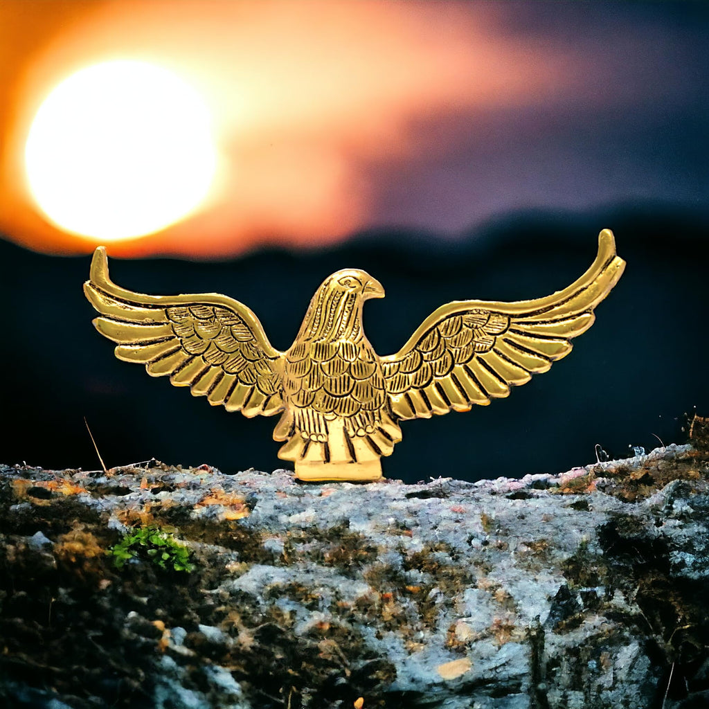 KridayKraft Aluminium Flying Eagle Showpiece Decorative Statue Antique Showpiece Memento Trophy Award, Vastu Power Strength