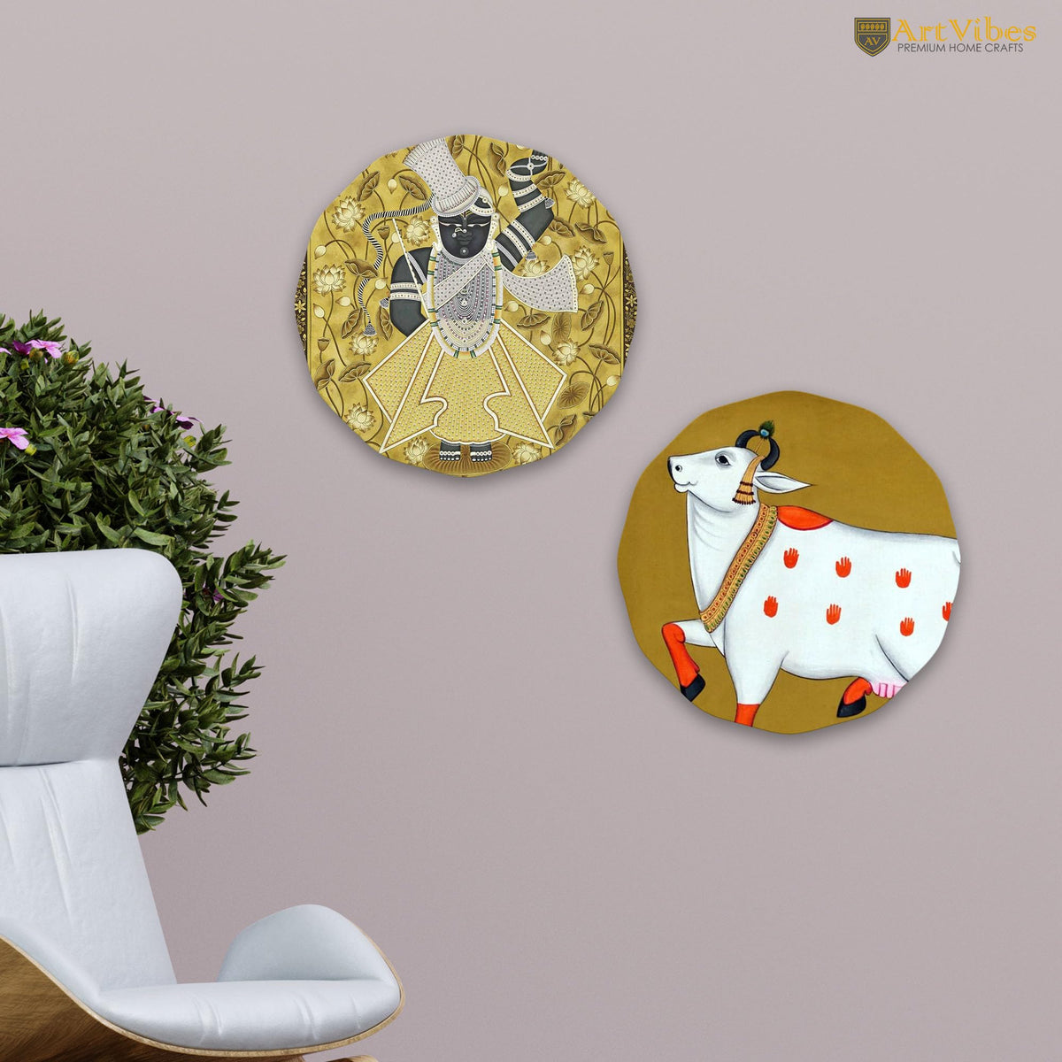 Artvibes Shrinath Ji & Cow Pichwai Art Round Shape MDF Wooden Wall Decor Items | Living Room | Handcrafted Art | Wall Poster | Aesthetic Wooden Decor | Art Print | Unique Gift (WH_8812N), Set of 2