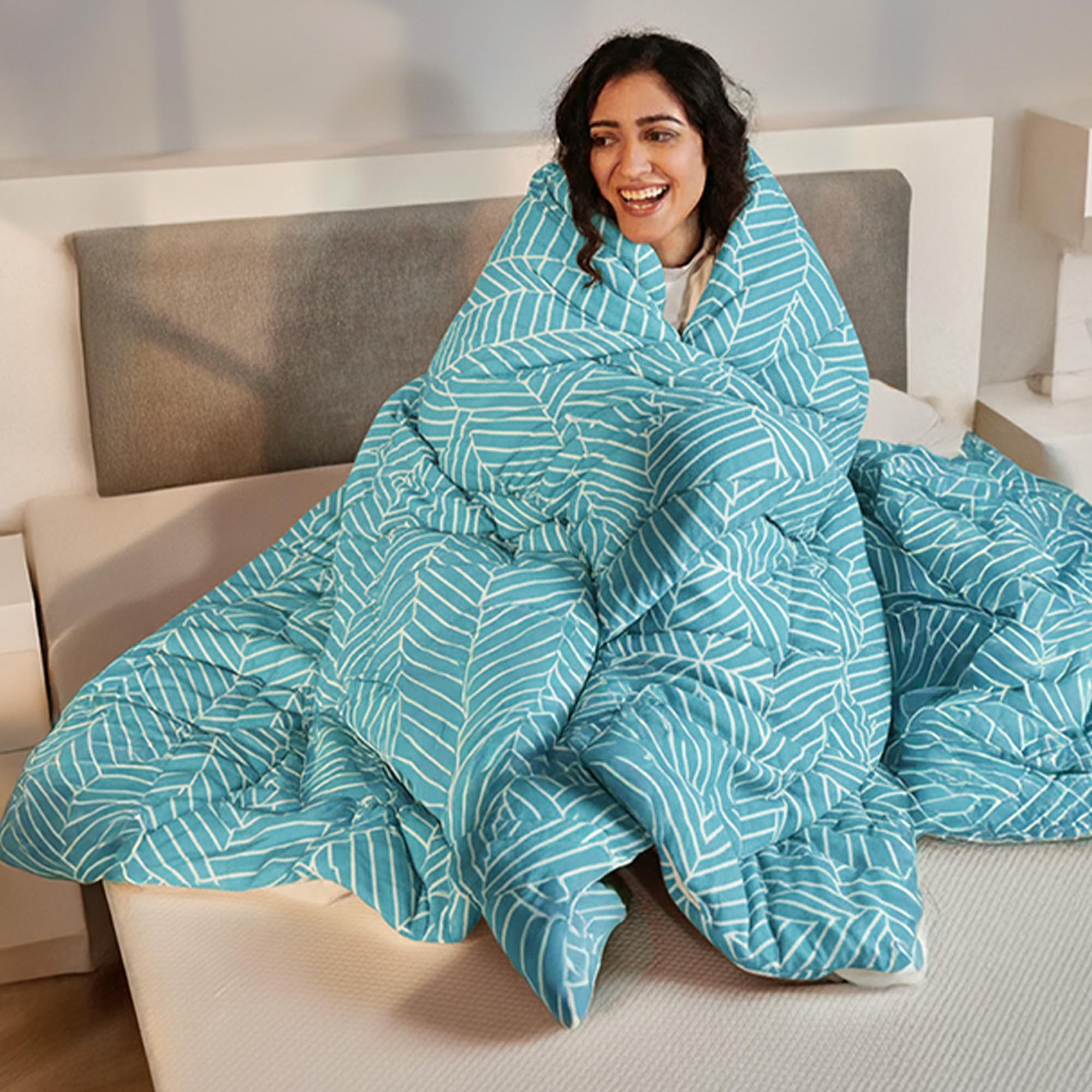 SleepyCat Luxurious All Season Reversible Printed Comforter - 200 TC | Hotel Like Feel with Down Alternative Lightweight Microfiber Fill, Double Size 90x100 Inches (Mist Stripe) Kafalo