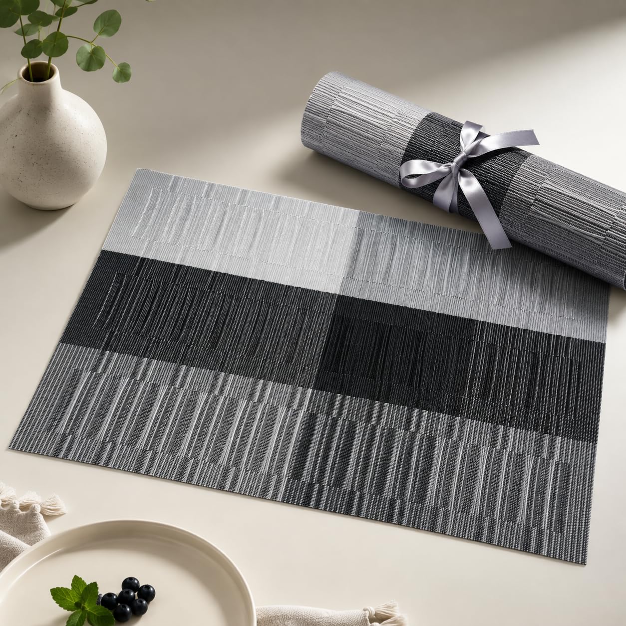 OXSAM Placemats, Heat Insulation Non-Slip Vinyl mats, Stain-Resistant Tablemats for Home and café Dining Table Décor (Black & Gray, Pack of 4) Kafalo