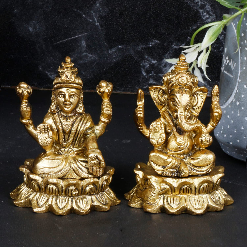ARTVARKO Brass Laxmi Ganesha Sitting Lakshmi Ganesh on Lotus Idol Statue Spiritual Sculpture Puja Showpiece Religious Murti Pooja Gift and Home Decor Small 3 Inch