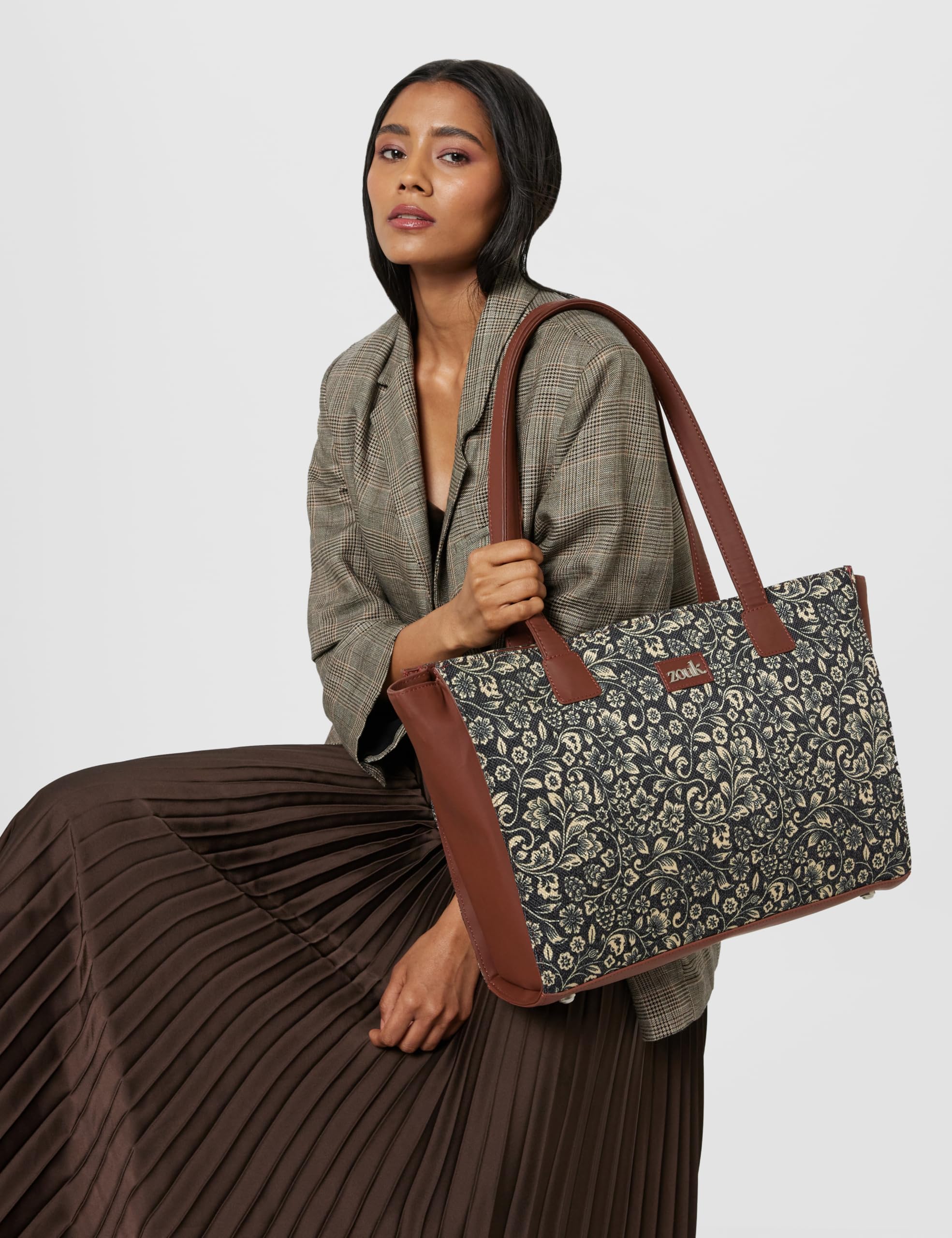 ZOUK FloMotif Floral Printed Jute Handcrafted Vegan Leather Women's Black Structured Tote Bag Contemporary