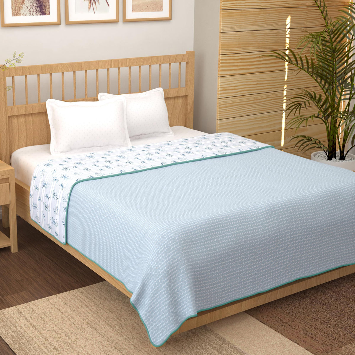 Story@Home Dohar Double Bed Cotton 100% | 150GSM 225 x240 cm Quilt AC Blanket for Summer | AC Comforter Double Bed | Light Blue & White Geometric Reversible Design Duvet | All-Season Blanket Kafalo
