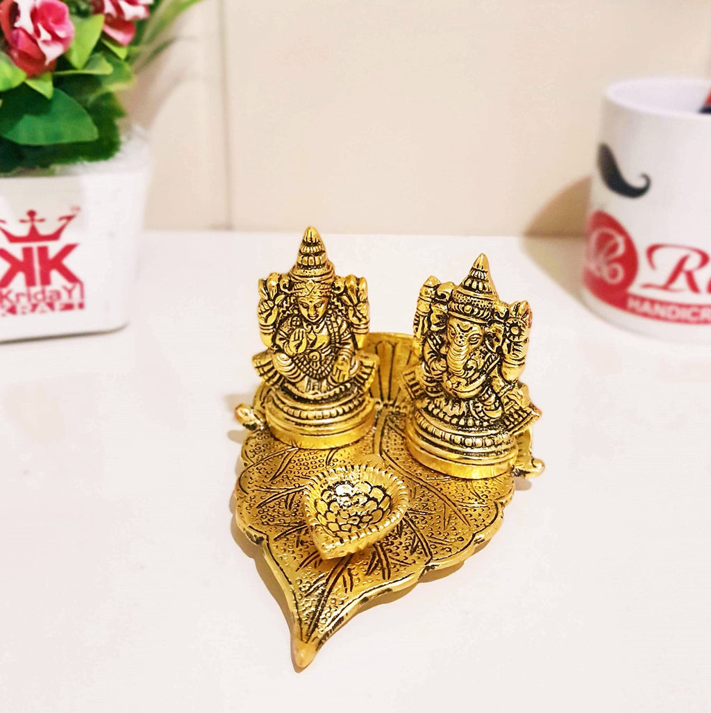 KridayKraft Laxmi Ganesha Metal Statue,Laxmi Ganesha Murti with Diya for Pooja,Ganpati Idol for Home Decor,Gift Your Relatives,Religious Idol Gift Article,Showpiece Figurines...