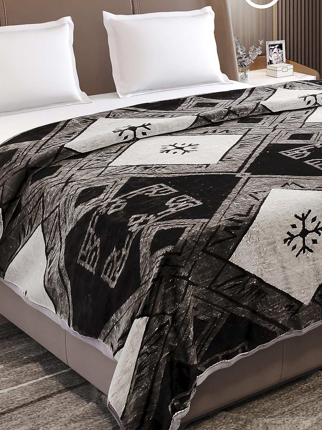Monte Carlo Unisex Roman Box Double Bed No Reversible 1 Ply 550 GSM | 3 KG Heavy Winter Blanket (160 X 220) (220 X 240) (Grey Black) Kafalo