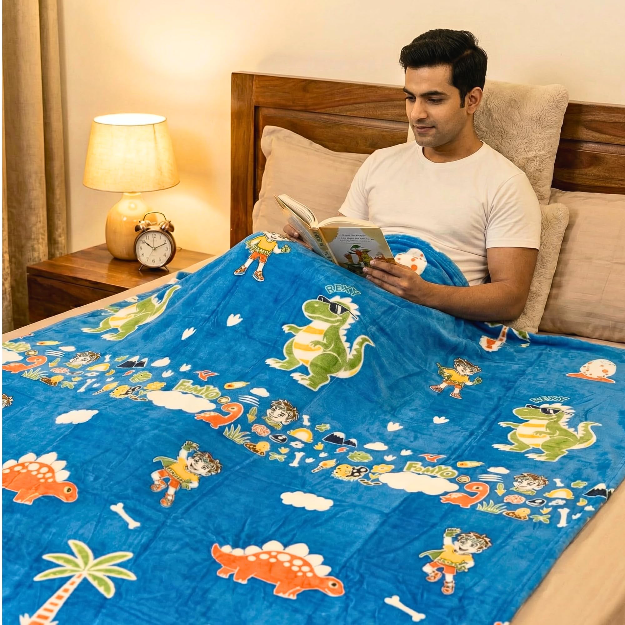 Famyo® GlowMaxx AC Blanket for Adults, Glow in the Dark Soft Flannel Blanket | 200×152 cm Double Bed Size | Lightweight Summer Blanket for AC Rooms, Lab-Tested & Skin-Friendly (Blue Rexy) Kafalo