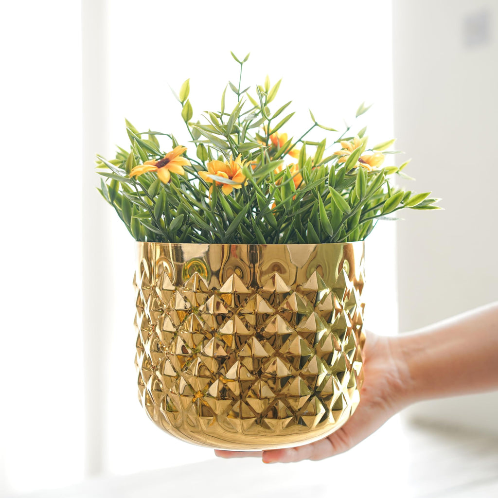 BEHOMA Metal Indoor Pineapple Texture Golden Planter
