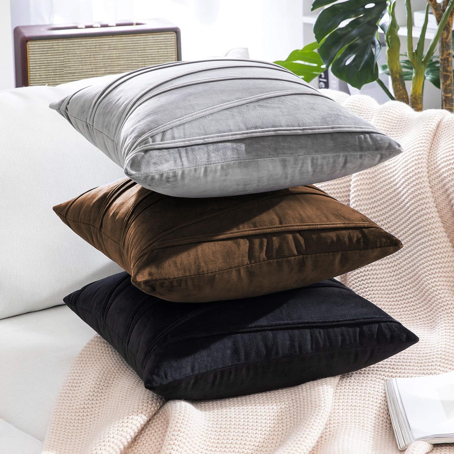 Khooti Velvet Striped Cushion Cover Pack of 1-34 x 34 / 86 x 86 cm | Brown | Soft Pillow Covers Cushion Case for Sofa Bedroom Livingroom Chair Car, Cushion Cover with Zig Zag Pattern