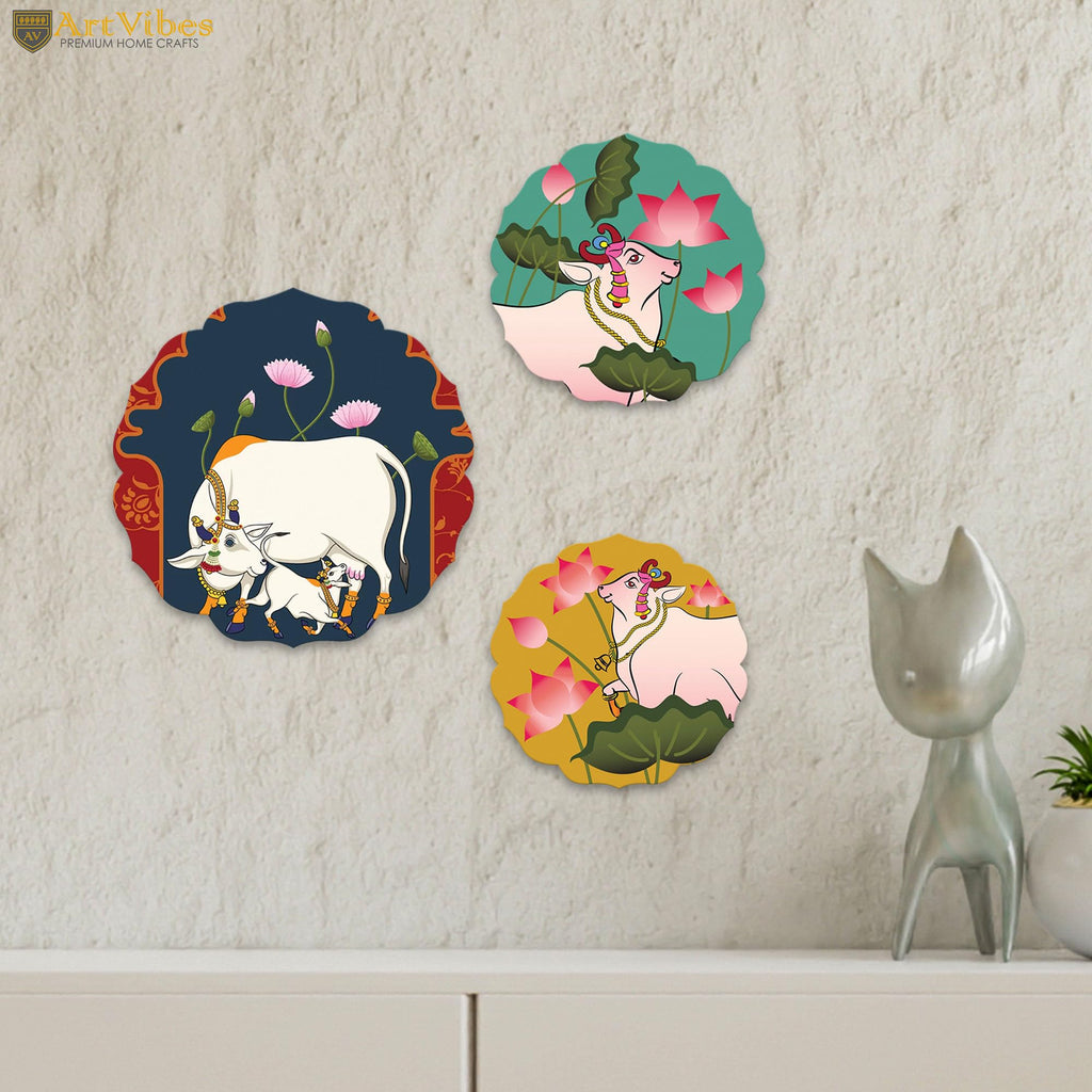 Artvibes Sacred Cow Pichwai Art Round Shape MDF Wooden Wall Decor Items | Living Room | Handcrafted Art | Wall Poster | Aesthetic Wooden Decor | Art Print | Unique Gift Items (WH_8814N), Set of 3