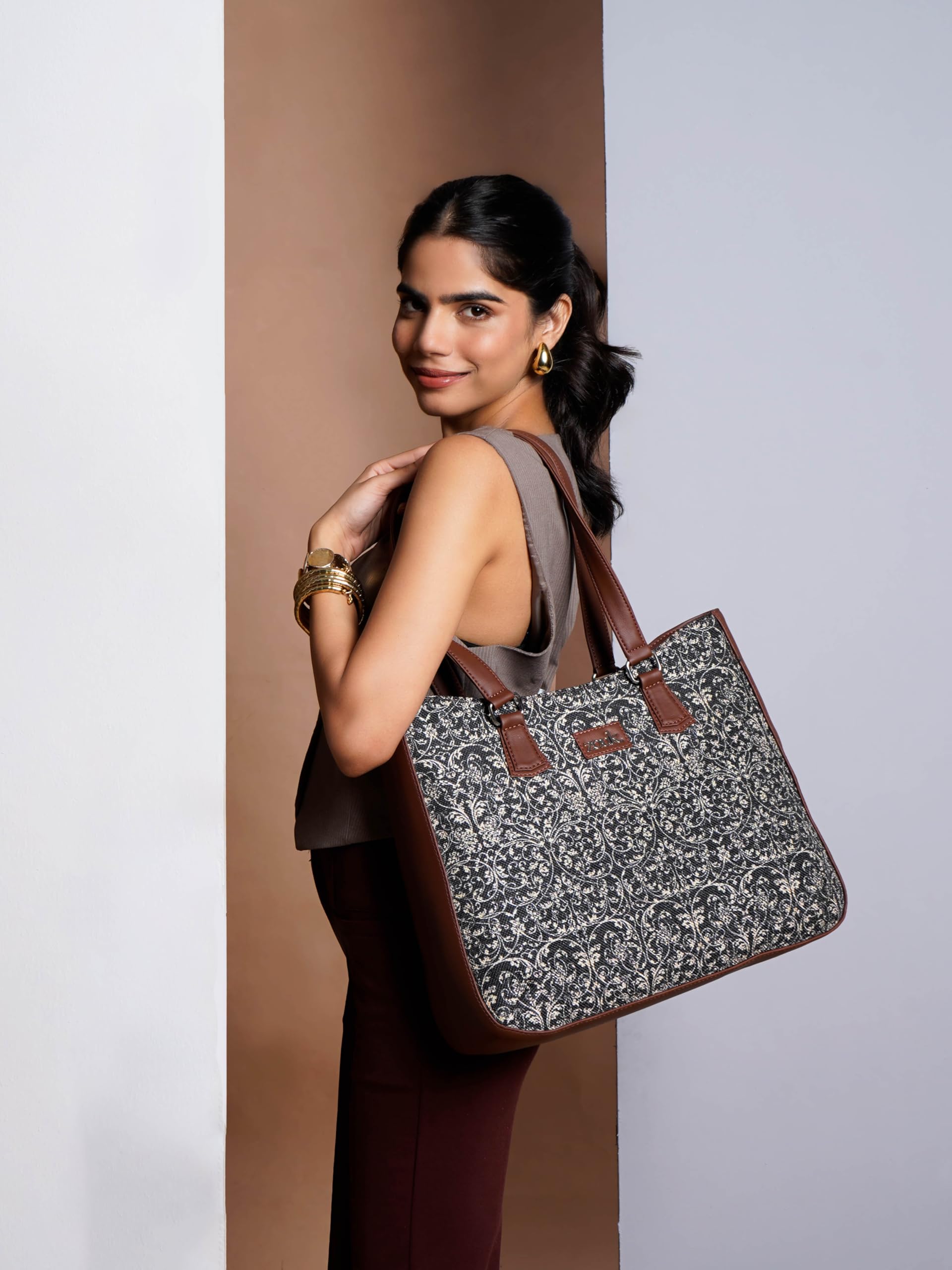 ZOUK Lattice Lace Getaway Handbag | Jute | Vegan Leather Handcrafted Tote Bag | Black