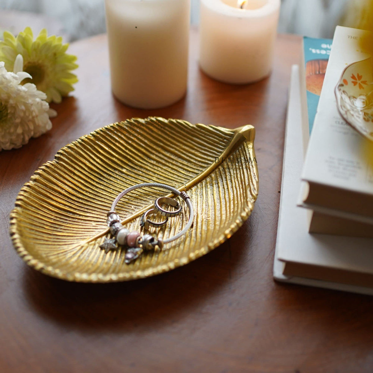BEHOMA Metal Leaf Shape Tray for Home Decor, Small, Golden