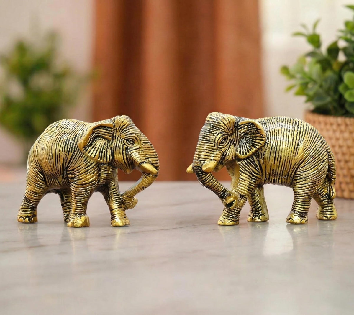 KridayKraft African Elephants Animal Decorative Showpiece Figurine Set of 2 Pcs Metal Handcrafed Gold Toned Antique Finish, Home Decor