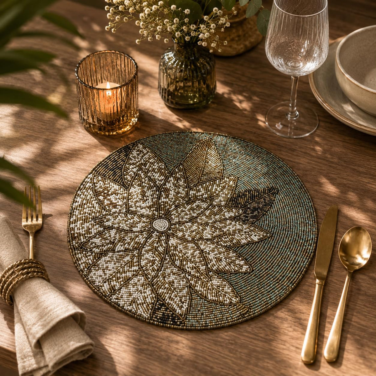 MFU Made For You Handcrafted Beaded Round Placemat 14 Inch (14 Inches, Leaf 4) Kafalo