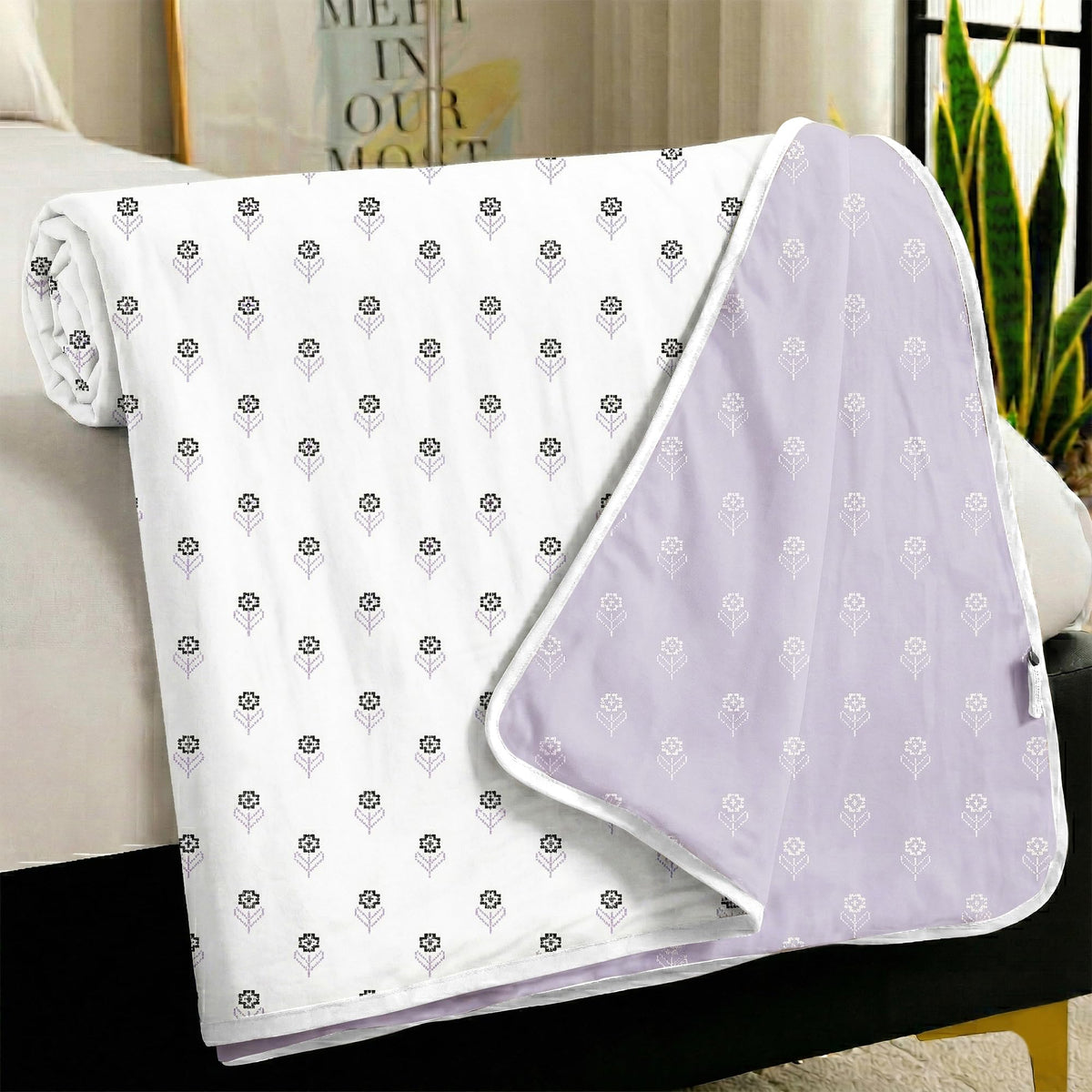 Story@Home Dohar Double Bed Cotton 100% | 150GSM 225 x240 cm Quilt AC Blanket for Summer | AC Comforter Double Bed | White & Light Purple Floral Reversible Design Duvet | All-Season Blanket Kafalo
