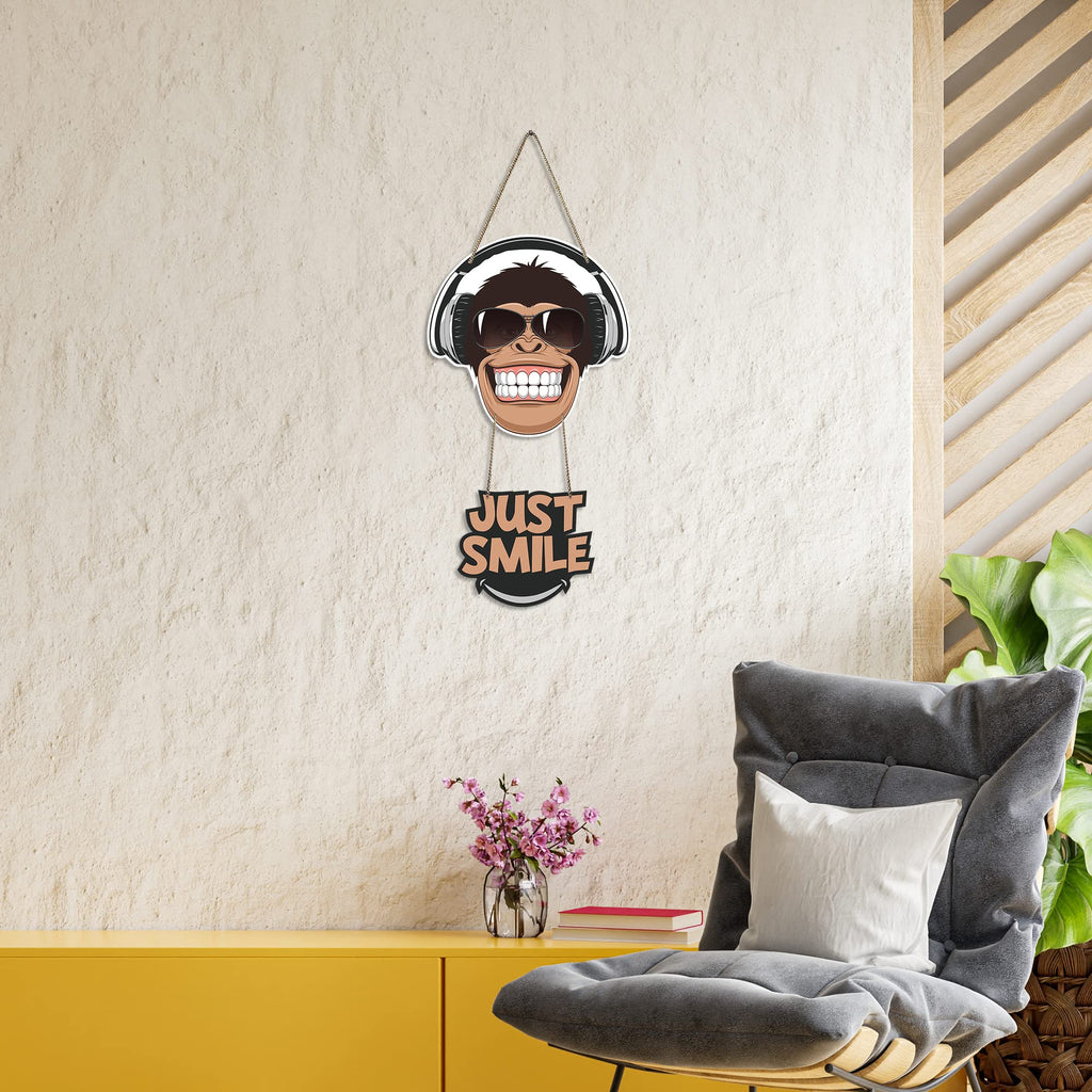 Artvibes Monkey Smile Wooden Wall Hanger for Home Decor | Wood Decorative Items | Modern Decoration | Decoration Wall Hanging Items | Wall Art Print | Artworks Hangings | Unique Gift Items (WH_5707N)